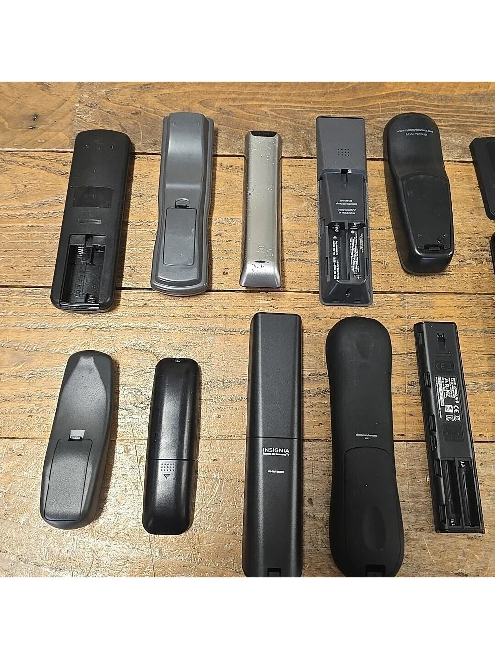 Lot of 20 Mixed Remote Controls Samsung LG Insignia Panasonic Philips Ge